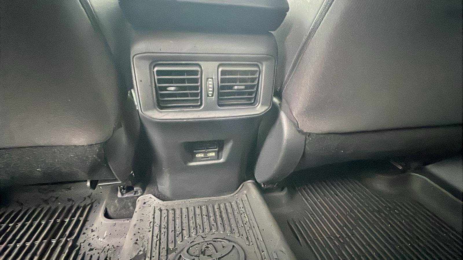 Used 2021 Toyota RAV4 XLE image 20