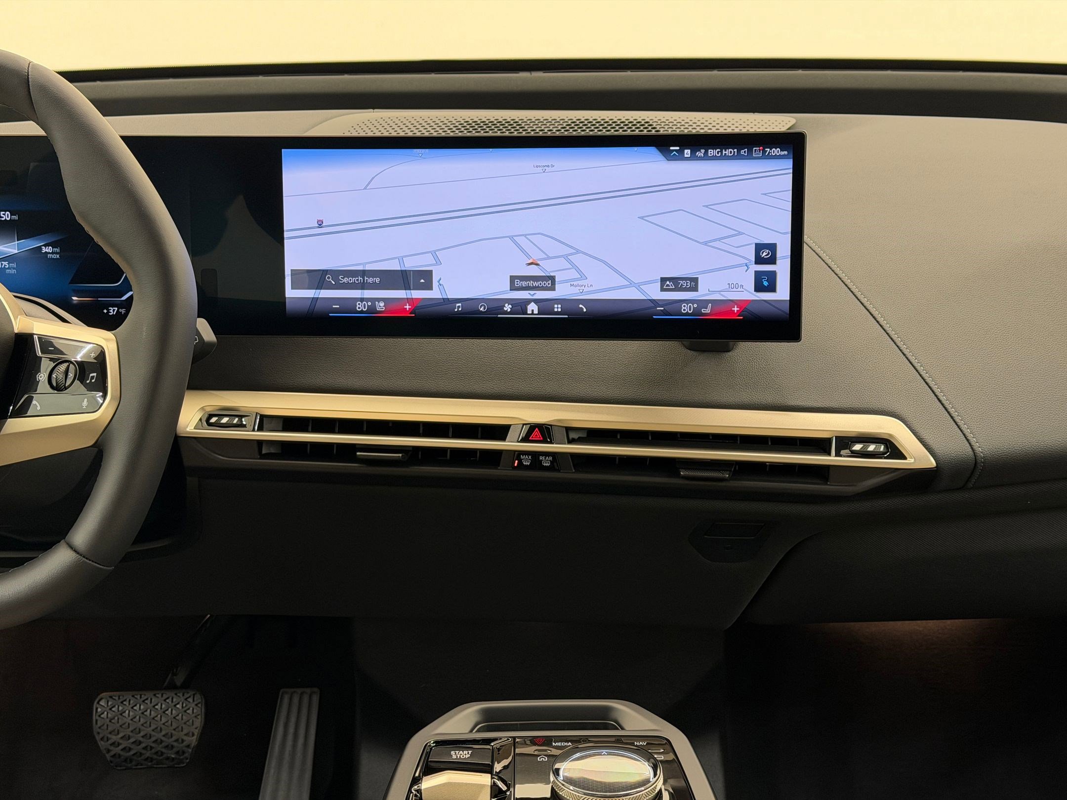 New 2026 BMW iX xDrive45 image 25