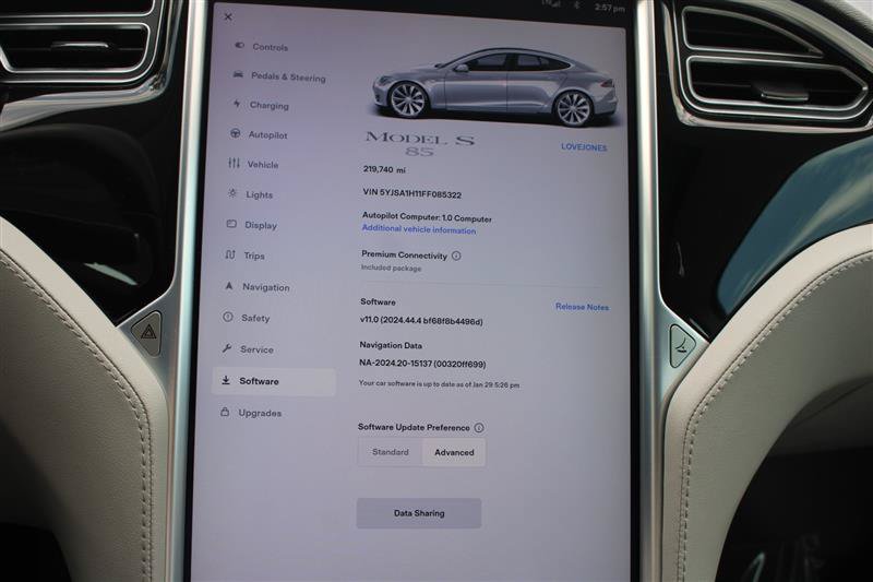 Used 2015 Tesla Model S 85 RWD image 15
