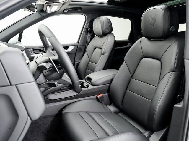 New 2026 Porsche Cayenne image 5