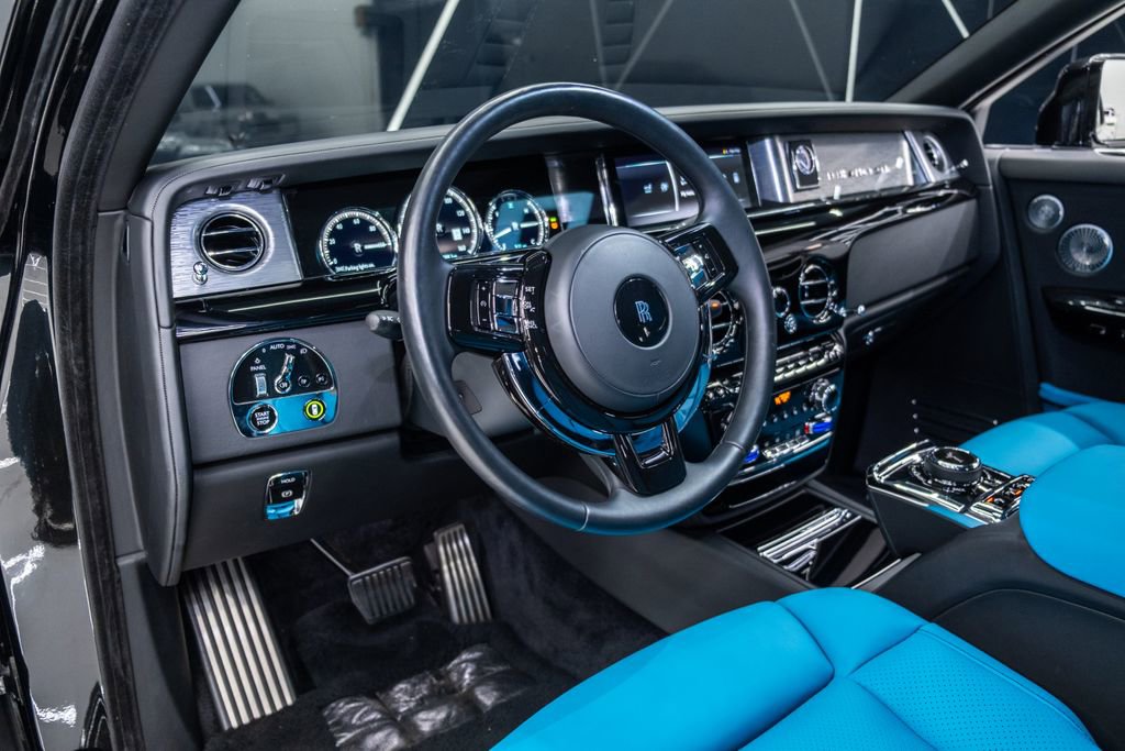 Used 2023 Rolls-Royce Phantom Sedan image 53
