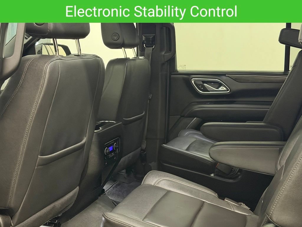 Certified 2024 Chevrolet Suburban Z71 w/ Luxury Package AWD/4WD image 29