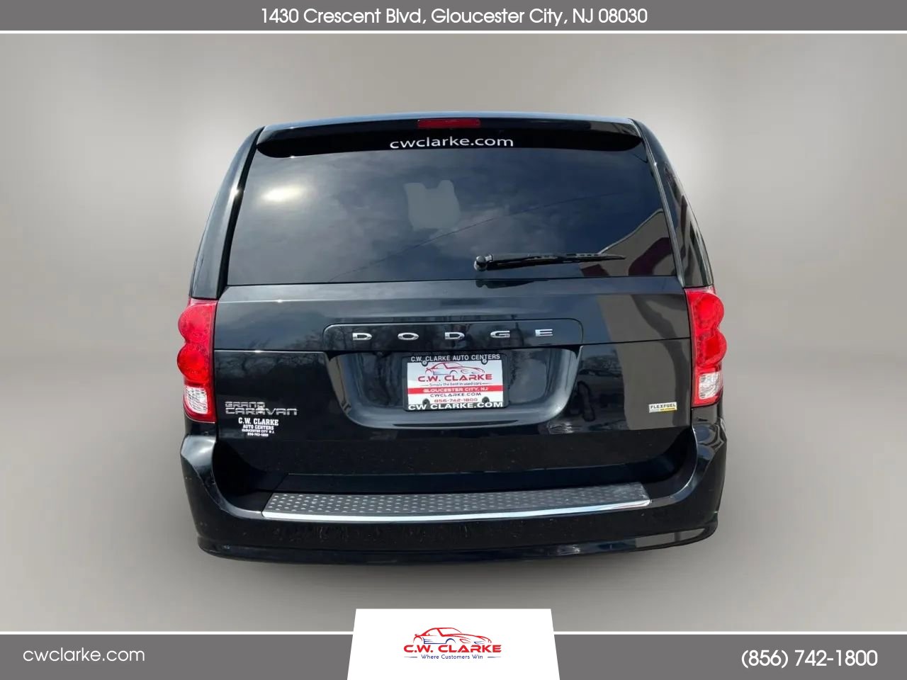 Used 2018 Dodge Grand Caravan SE w/ UConnect Hands-Free Group image 7