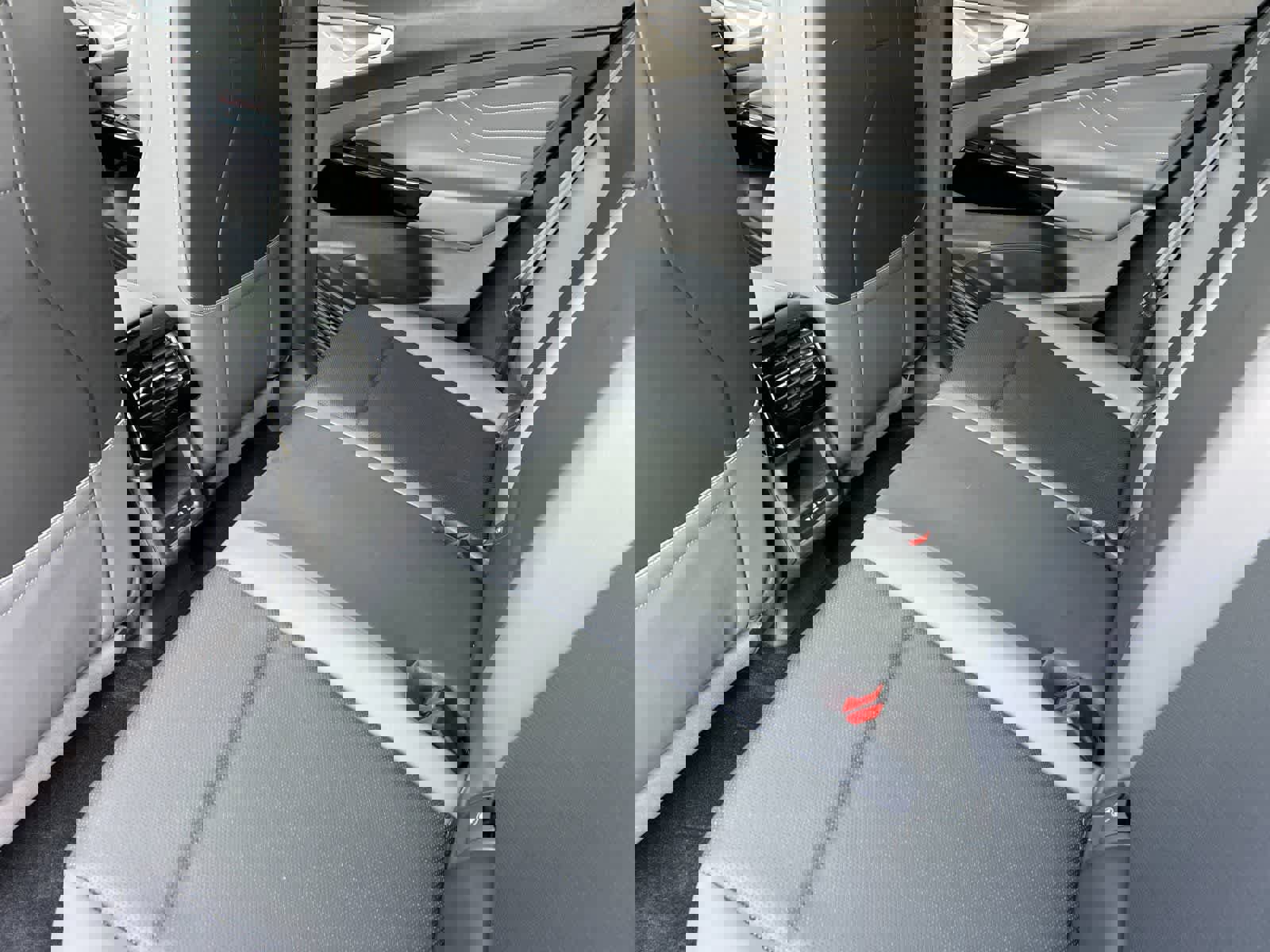 Used 2023 Volkswagen ID.4 Pro S image 5