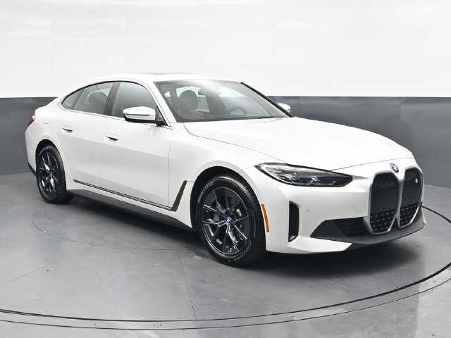 Certified 2024 BMW i4 eDrive35 w/ Premium Package RWD image 2