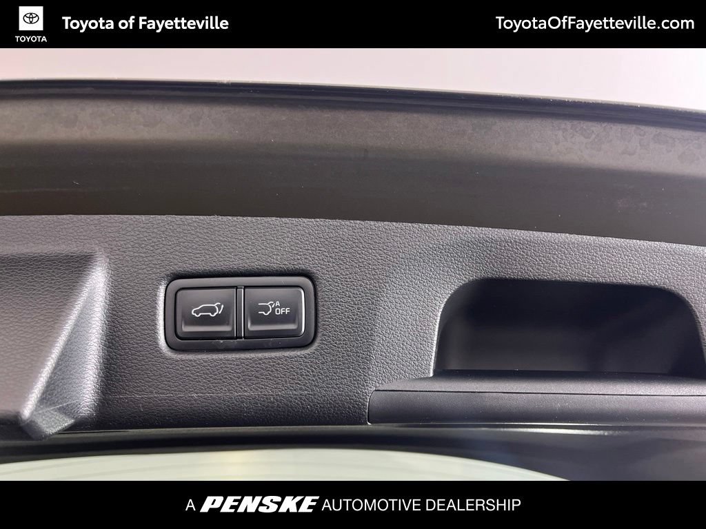 Used 2023 Kia Telluride EX w/ EX Captain's Chair Package FWD image 20
