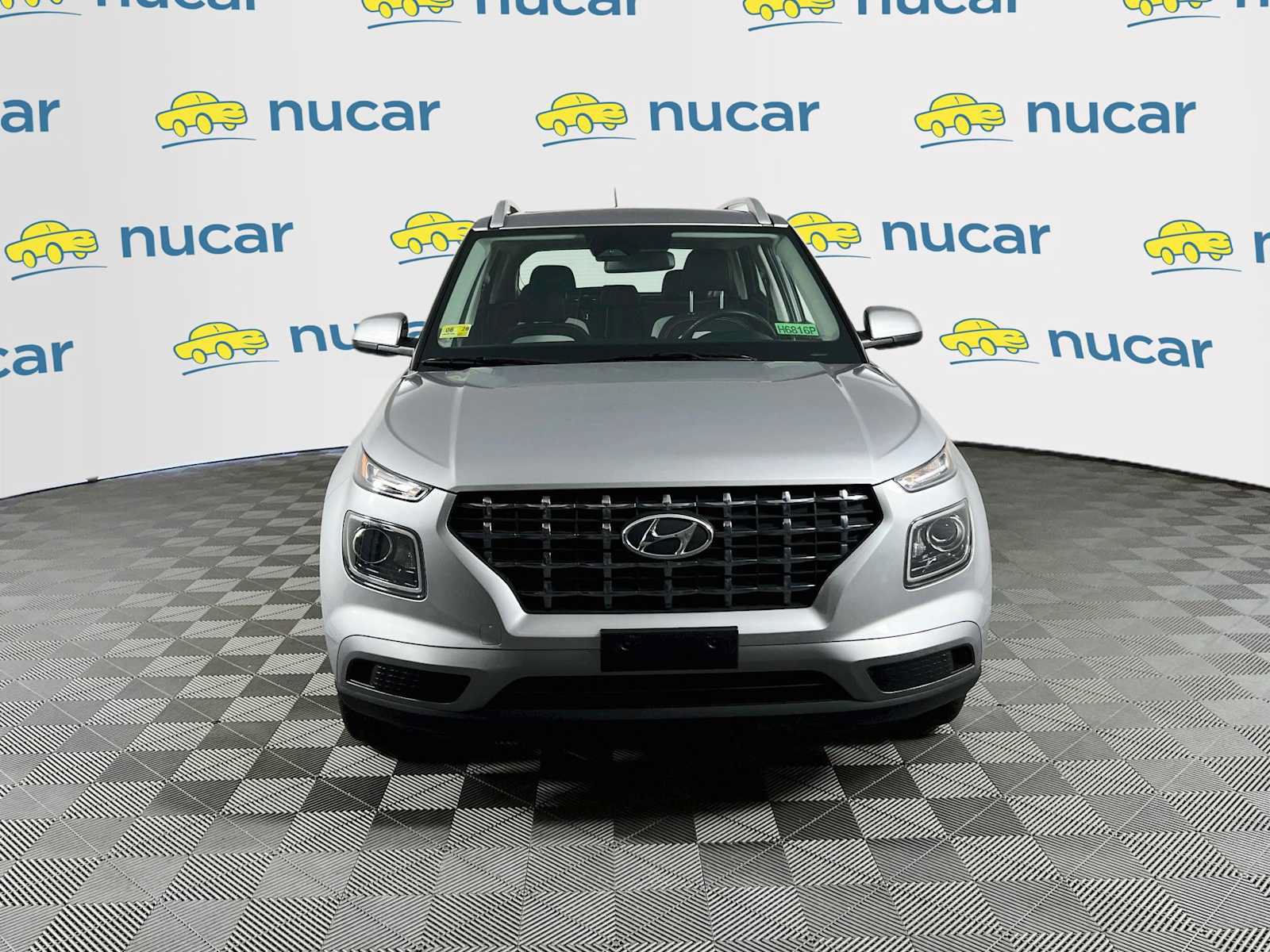 Certified 2025 Hyundai Venue FWD image 2