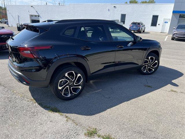 New 2026 Chevrolet Trax RS w/ Driver Confidence Package image 6