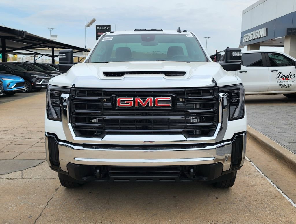 New 2026 GMC Sierra 3500 Pro image 8