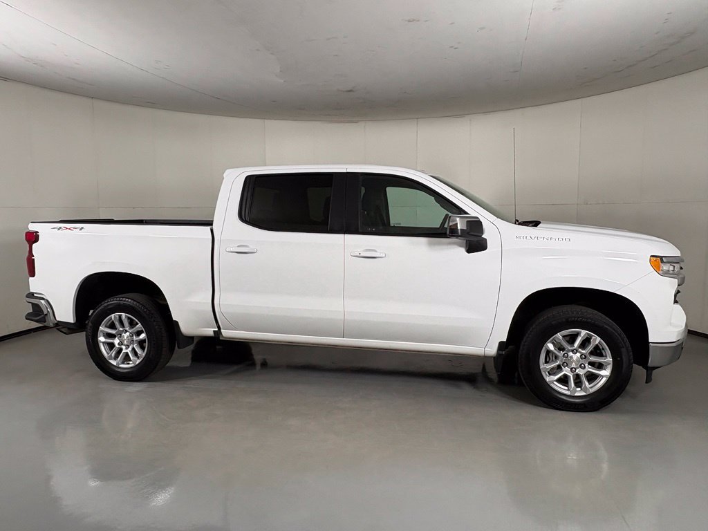 Used 2023 Chevrolet Silverado 1500 LT AWD/4WD image 10