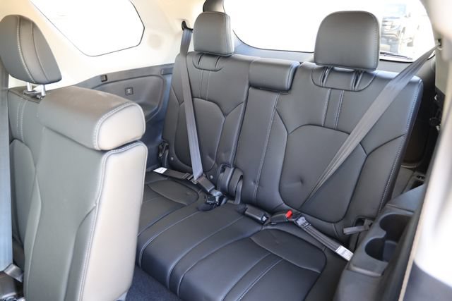 New 2026 Honda Pilot Touring image 15