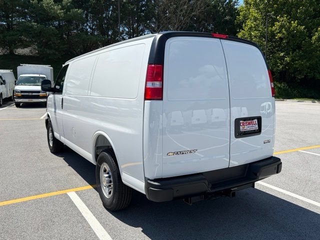 New 2026 Chevrolet Express 3500 w/ Driver Convenience Package RWD image 5