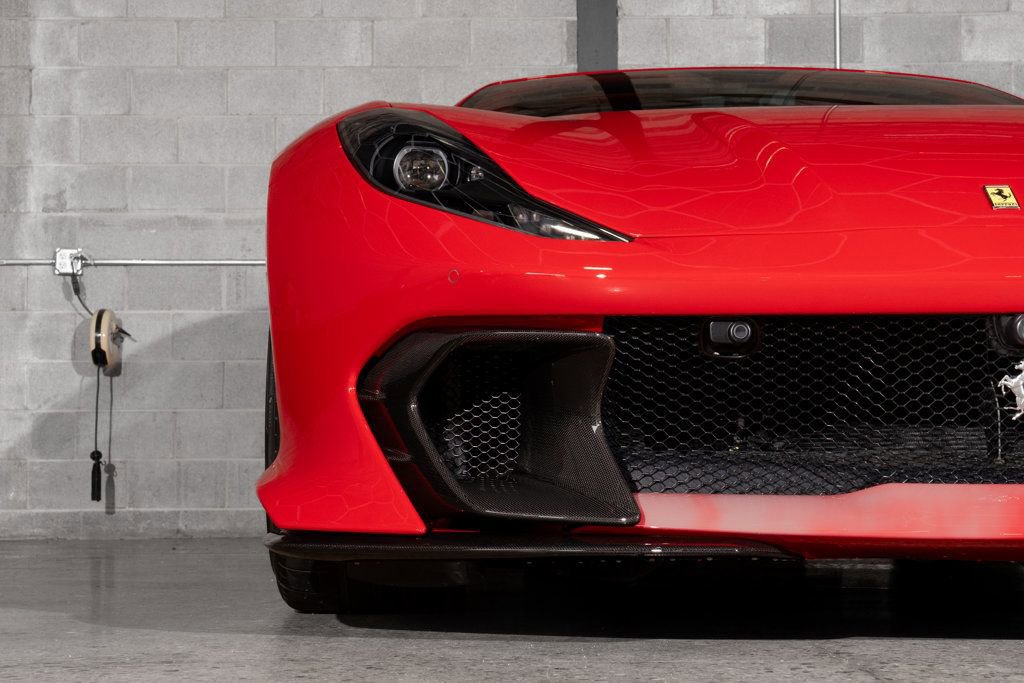 Used 2022 Ferrari 812 Competizione image 38