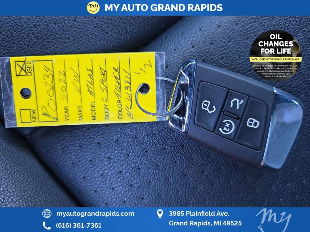 Used 2022 Volkswagen Atlas Cross Sport SE image 35