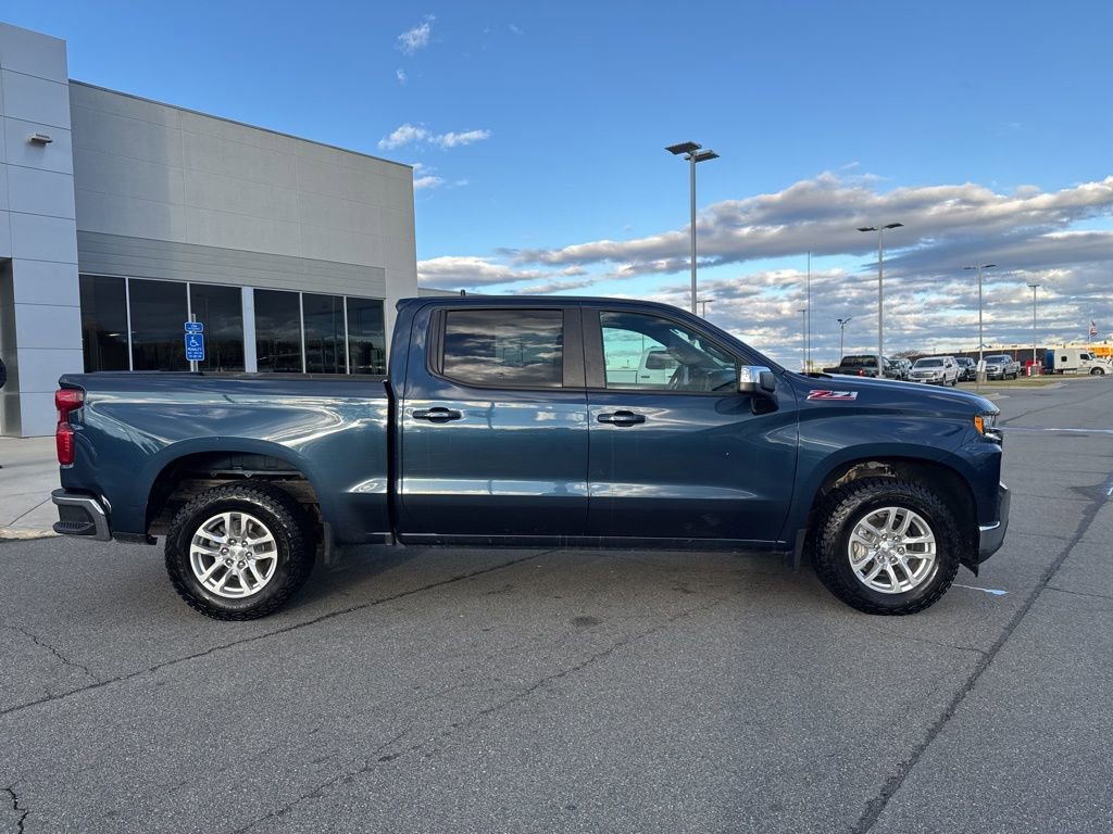 Used 2021 Chevrolet Silverado 1500 LT w/ Z71 Off-Road Package image 2