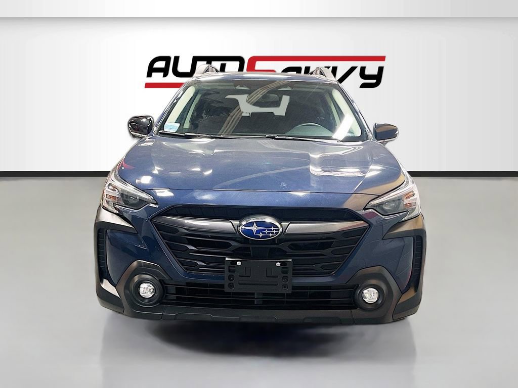 Used 2025 Subaru Outback Premium image 2