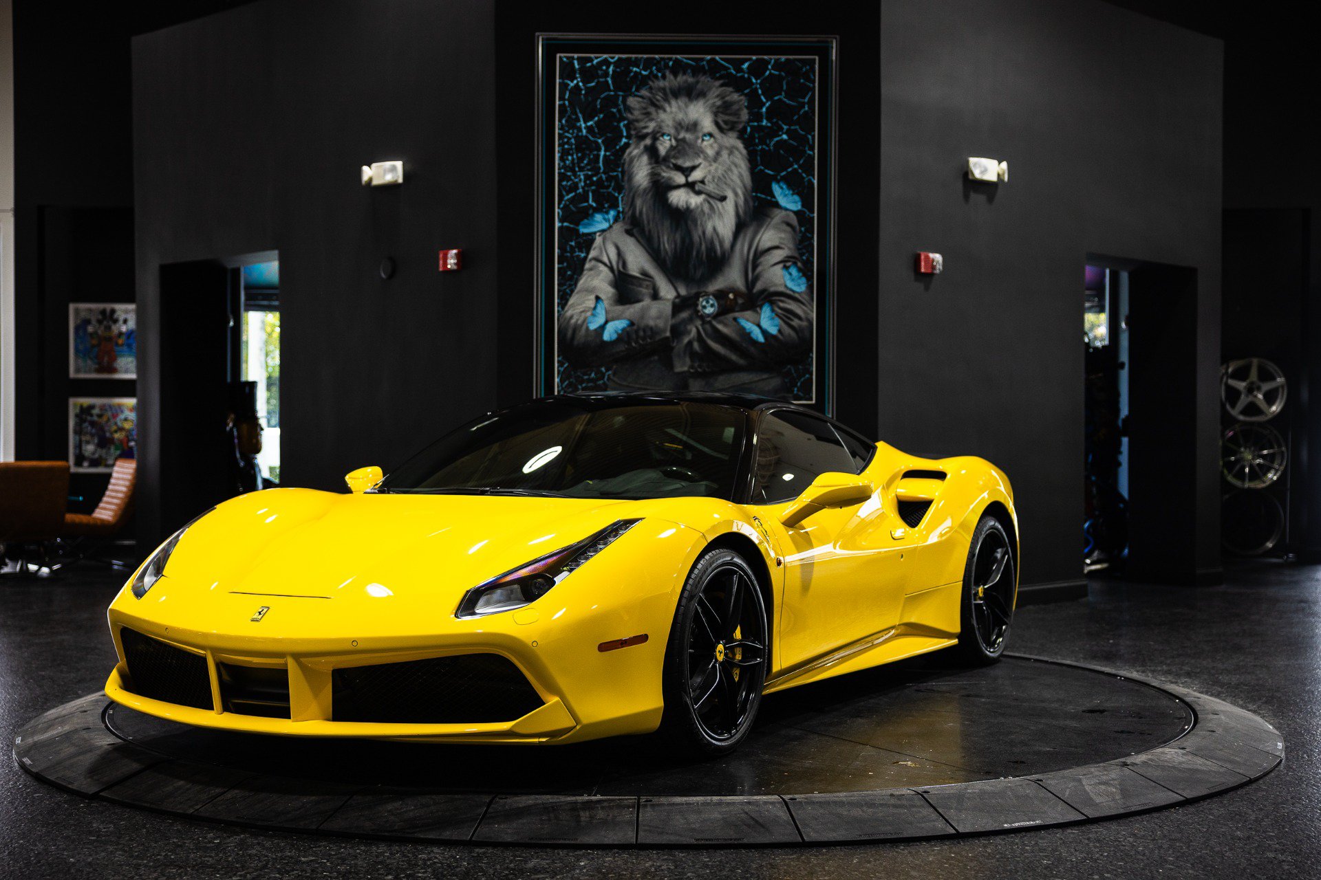 Used 2018 Ferrari 488 GTB RWD image 1