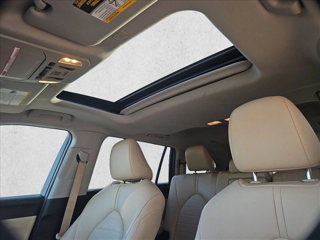 Used 2023 Toyota Highlander XLE w/ Protection Package #3 (TMS) AWD/4WD image 22