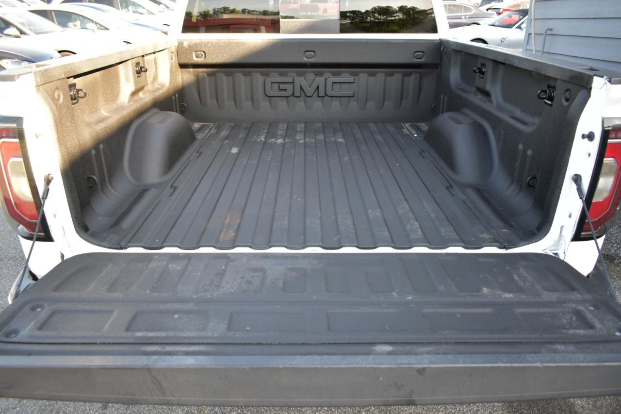 Used 2017 GMC Sierra 1500 SLT AWD/4WD image 44