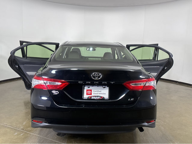 Used 2018 Toyota Camry LE image 19