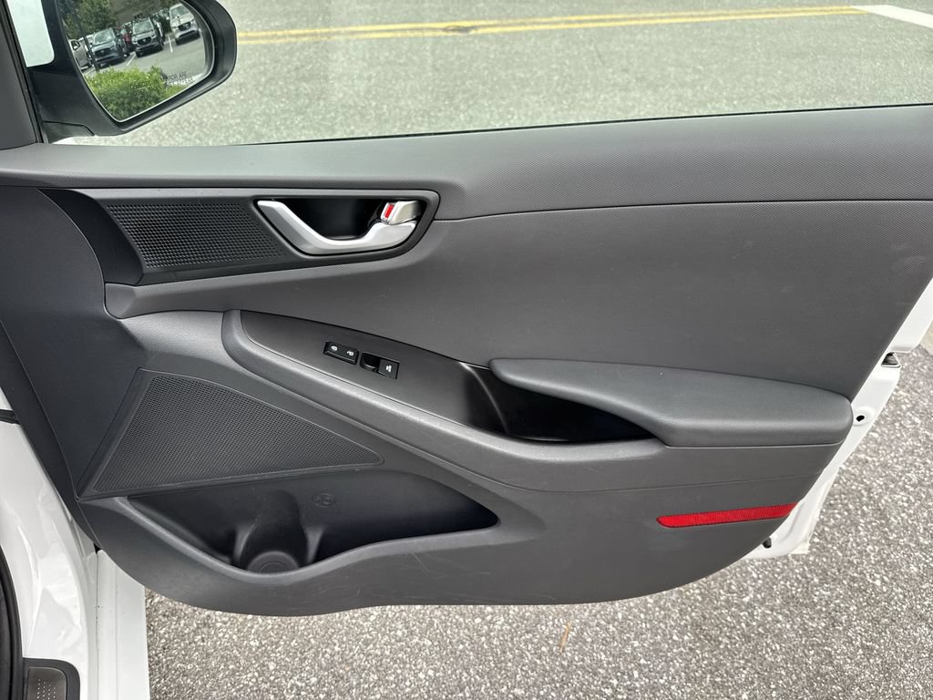 Used 2019 Hyundai Ioniq Limited FWD image 42