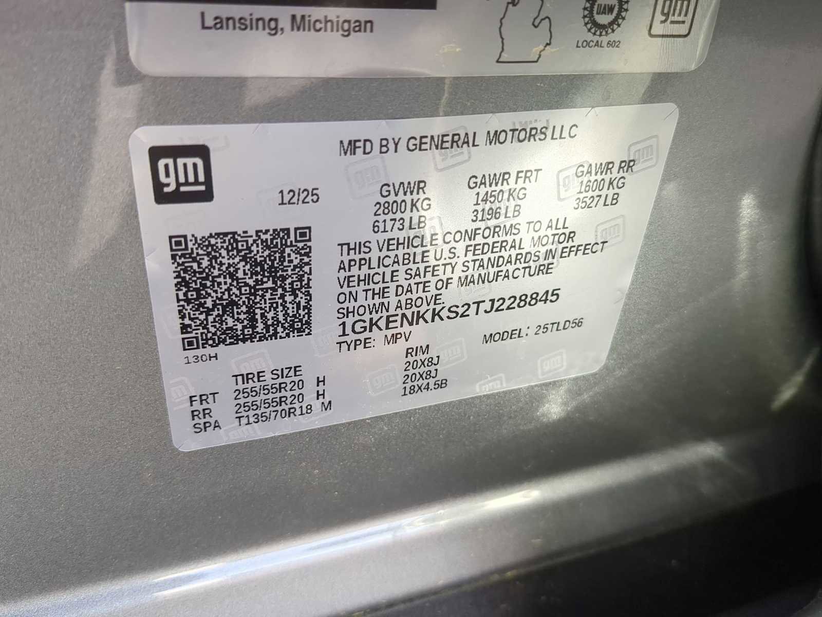 Used 2026 GMC Acadia Elevation w/ Elevation Premium Package FWD image 33