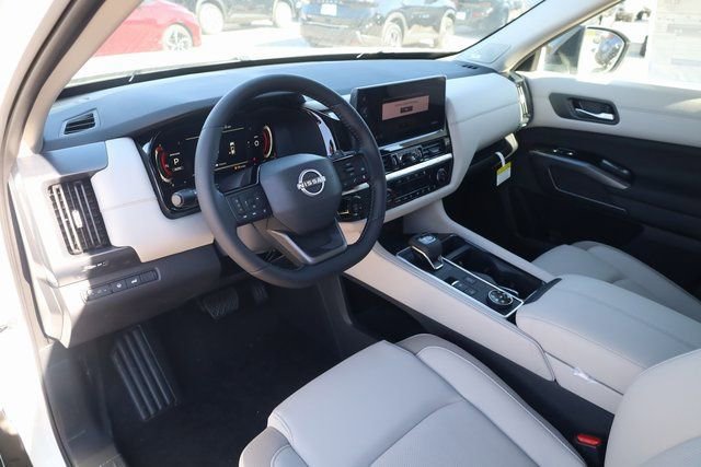 New 2026 Nissan Pathfinder SL w/ SL Premium Package AWD/4WD image 9