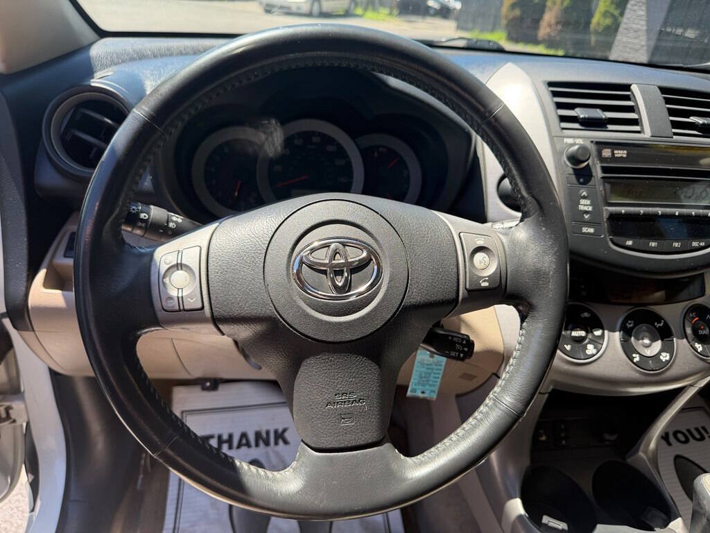 Used 2007 Toyota RAV4 Limited AWD/4WD image 16