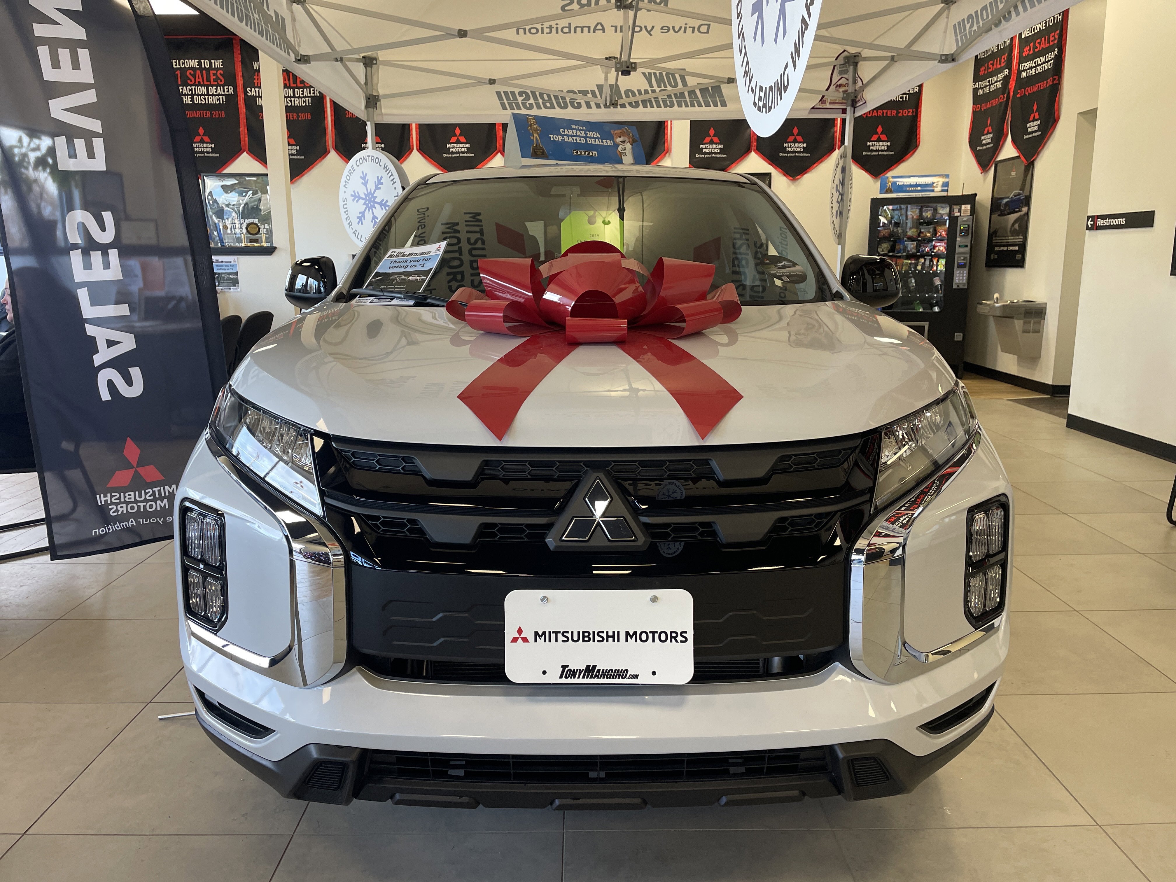 New 2025 Mitsubishi Outlander Sport LE image 2