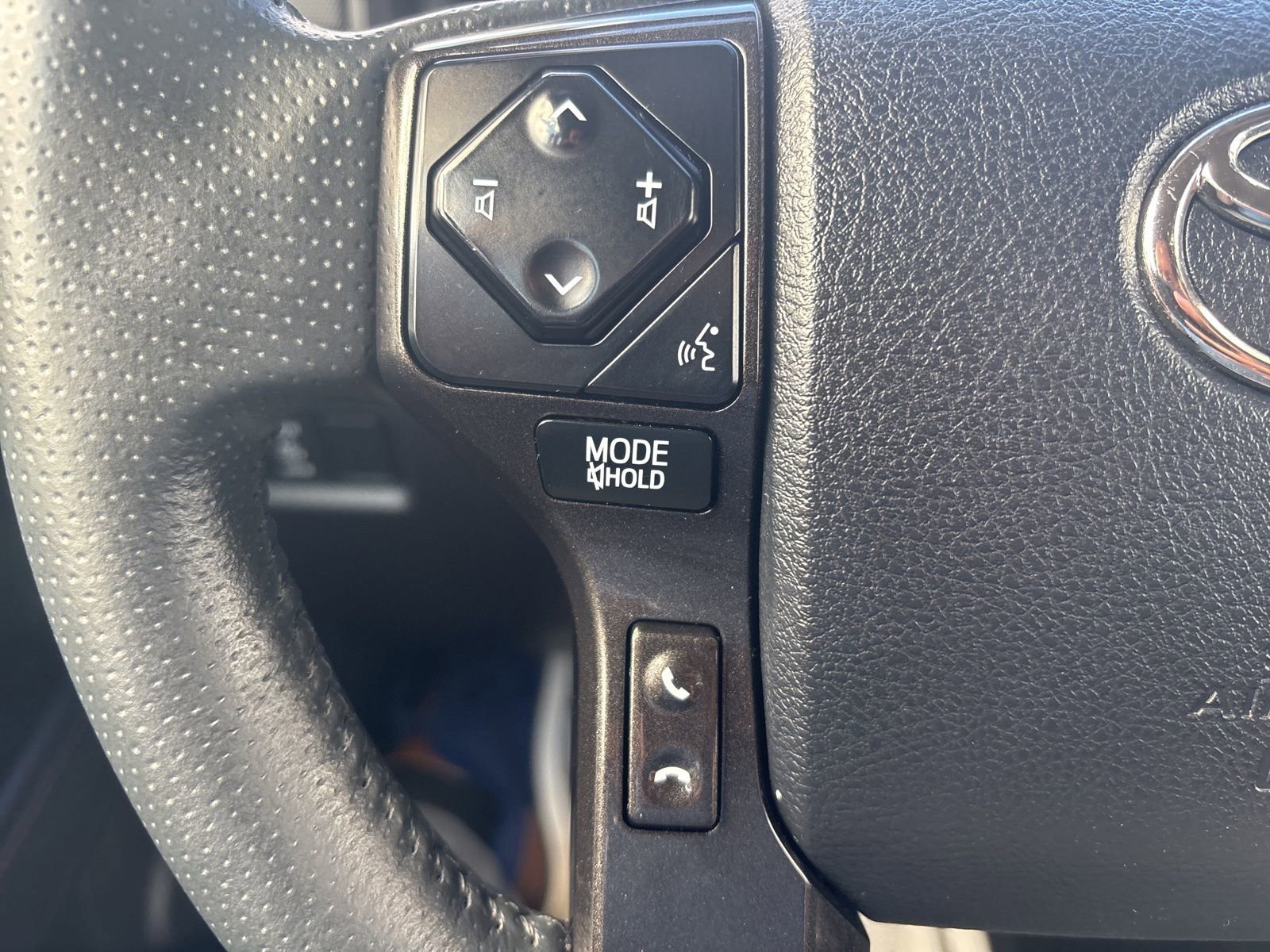 Used 2021 Toyota 4Runner TRD Off-Road Premium image 12