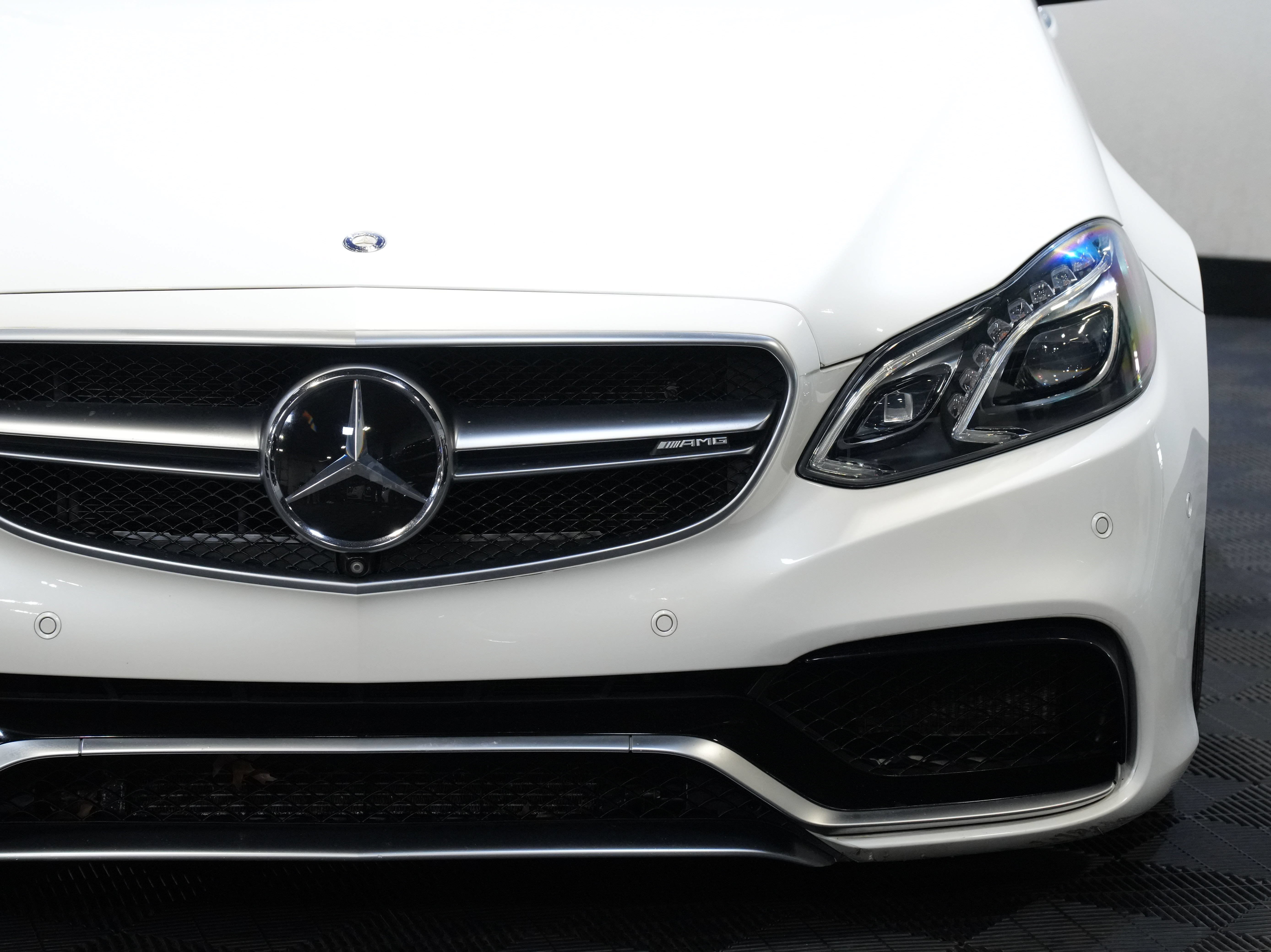 Used 2014 Mercedes-Benz E 63 AMG S-Model w/ Driver Assistance Package image 10