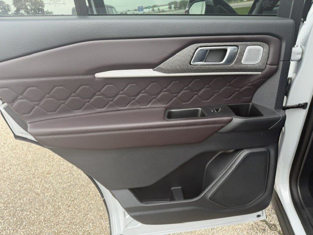 Certified 2026 Ford Explorer Platinum w/ LUX Leather Package AWD/4WD image 28