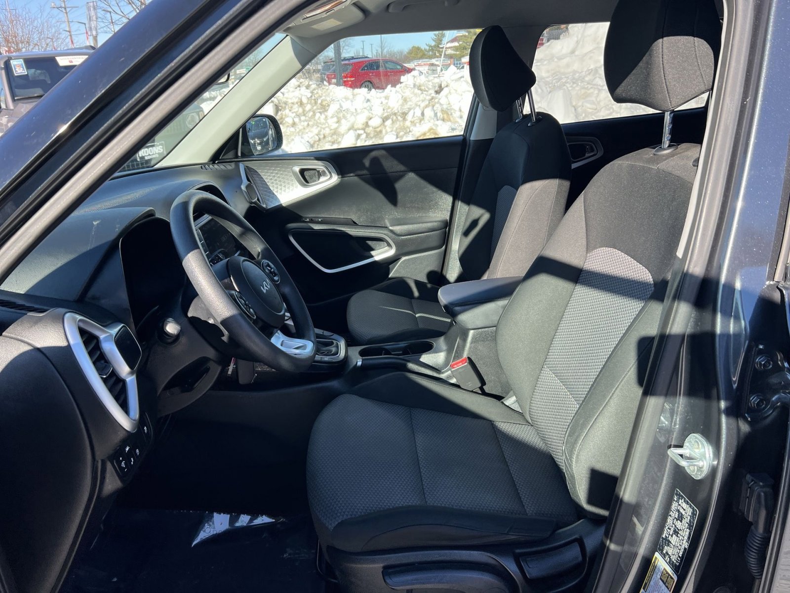 Used 2022 Kia Soul LX w/ Technology Package image 13