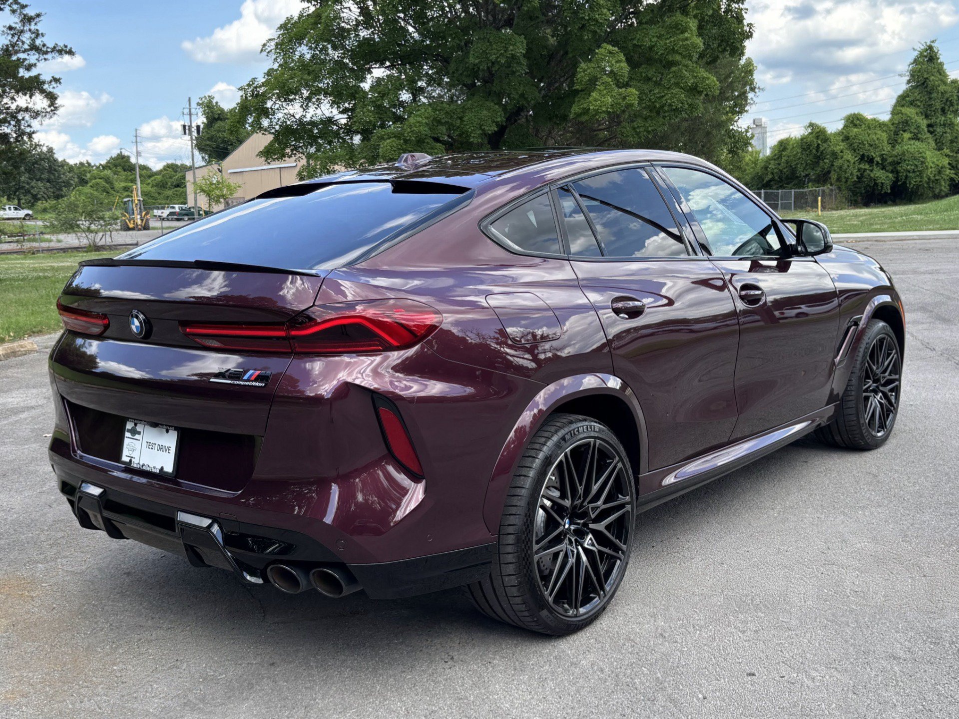 Used 2024 BMW X6 M Competition w/ Executive Package AWD/4WD image 3