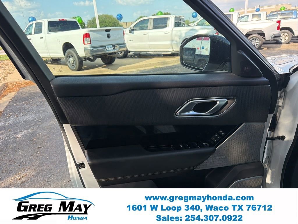 Used 2019 Land Rover Range Rover Velar R-Dynamic SE image 9