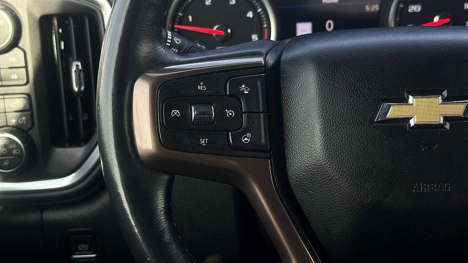 Used 2021 Chevrolet Silverado 3500 High Country AWD/4WD image 11