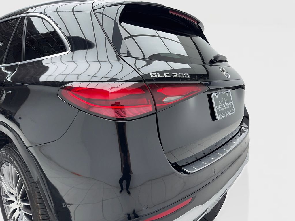 Used 2024 Mercedes-Benz GLC 300 image 11