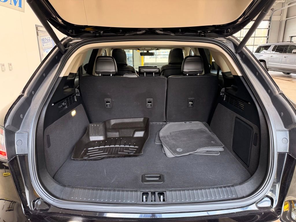 Used 2023 Lincoln Nautilus Reserve AWD/4WD image 8