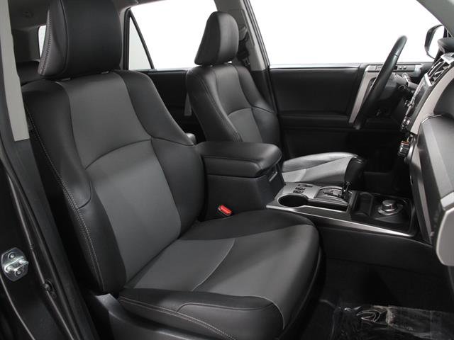 Used 2020 Toyota 4Runner SR5 Premium image 18