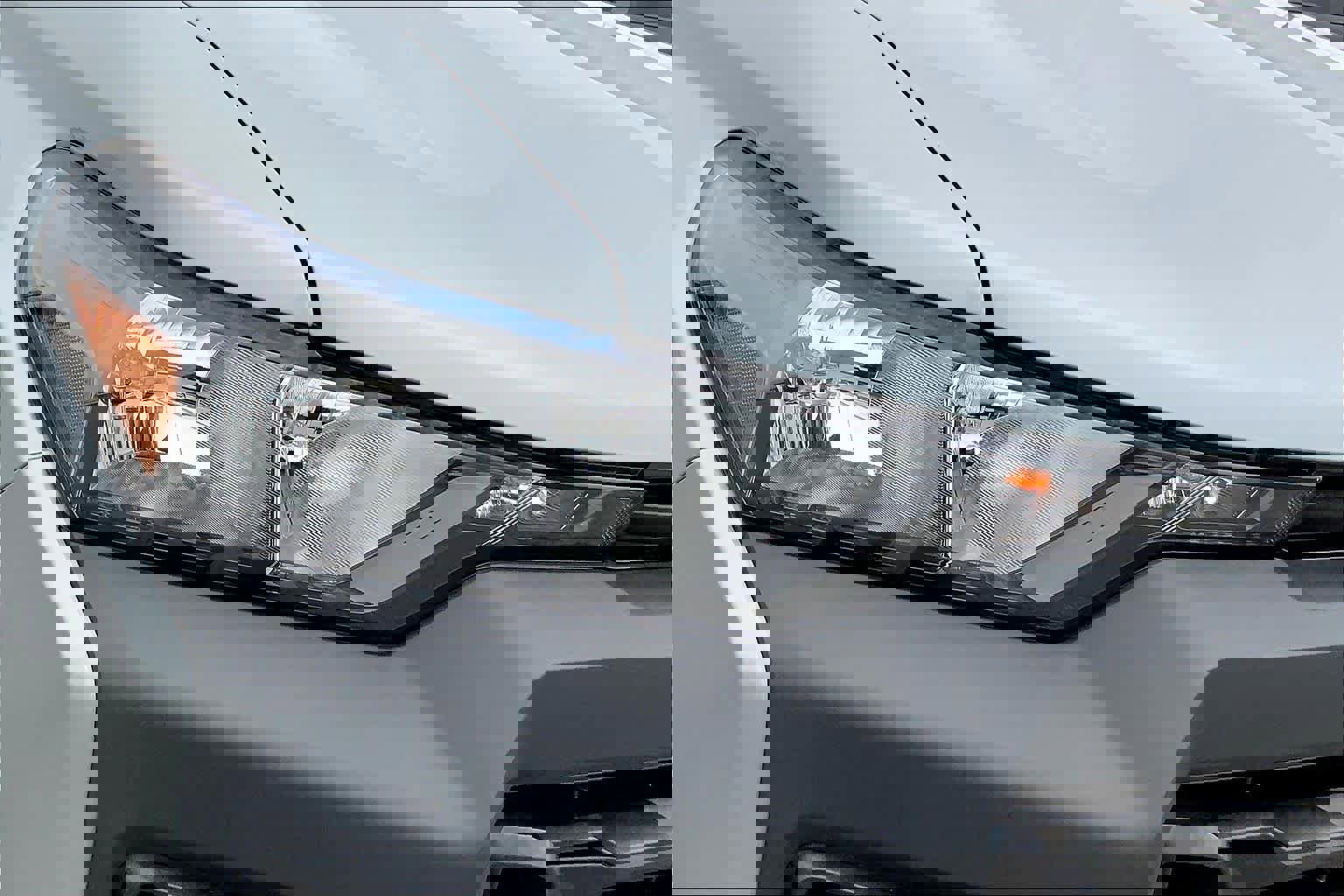 Used 2023 Chevrolet Colorado W/T image 26