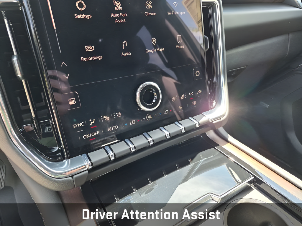 New 2026 GMC Yukon Denali w/ Advanced Technology Package AWD/4WD image 28