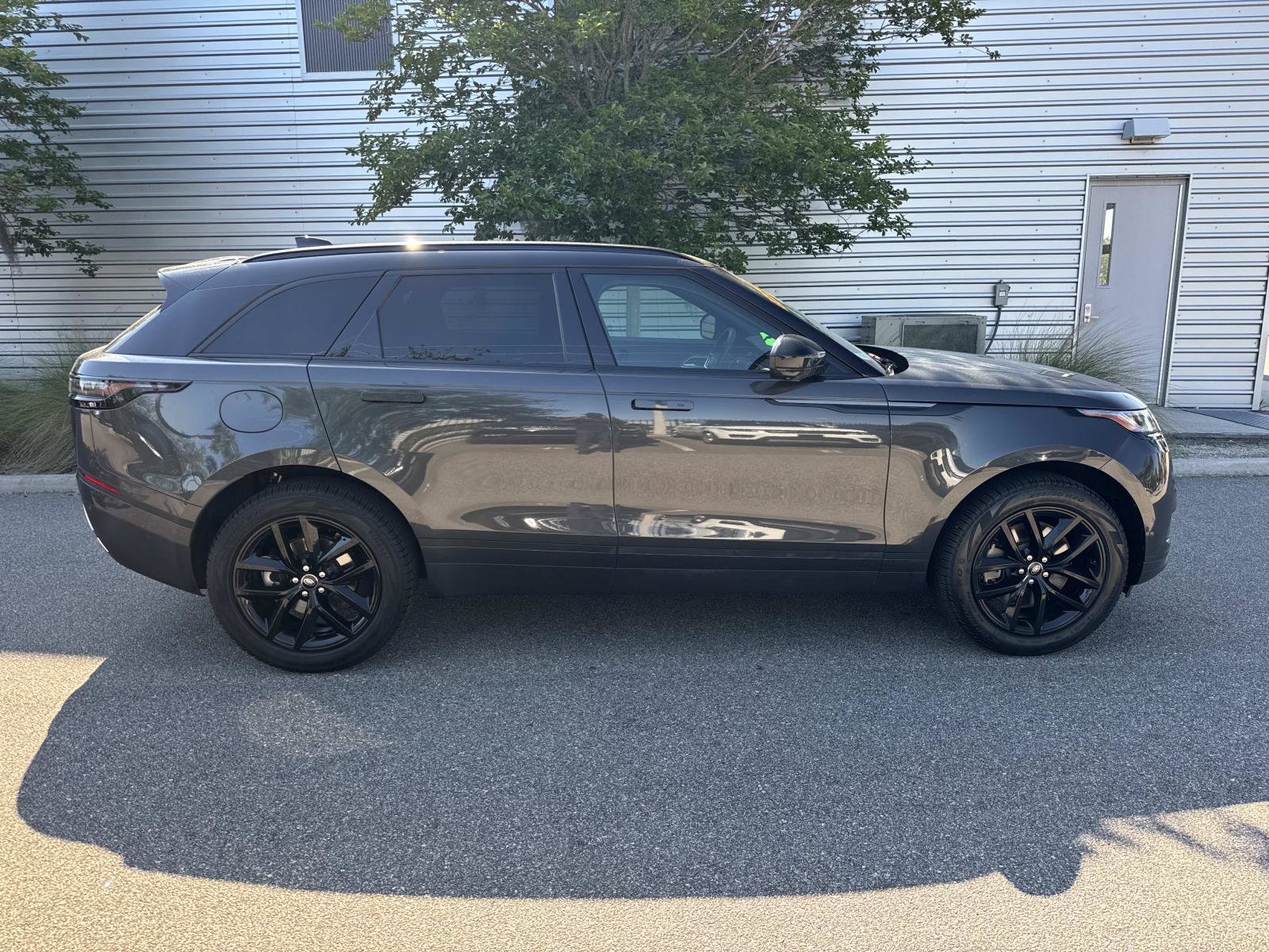 Certified 2026 Land Rover Range Rover Velar S AWD/4WD image 5
