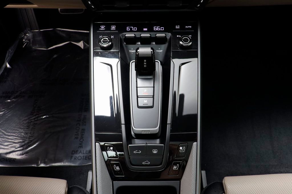 Used 2025 Porsche 911 Carrera image 15