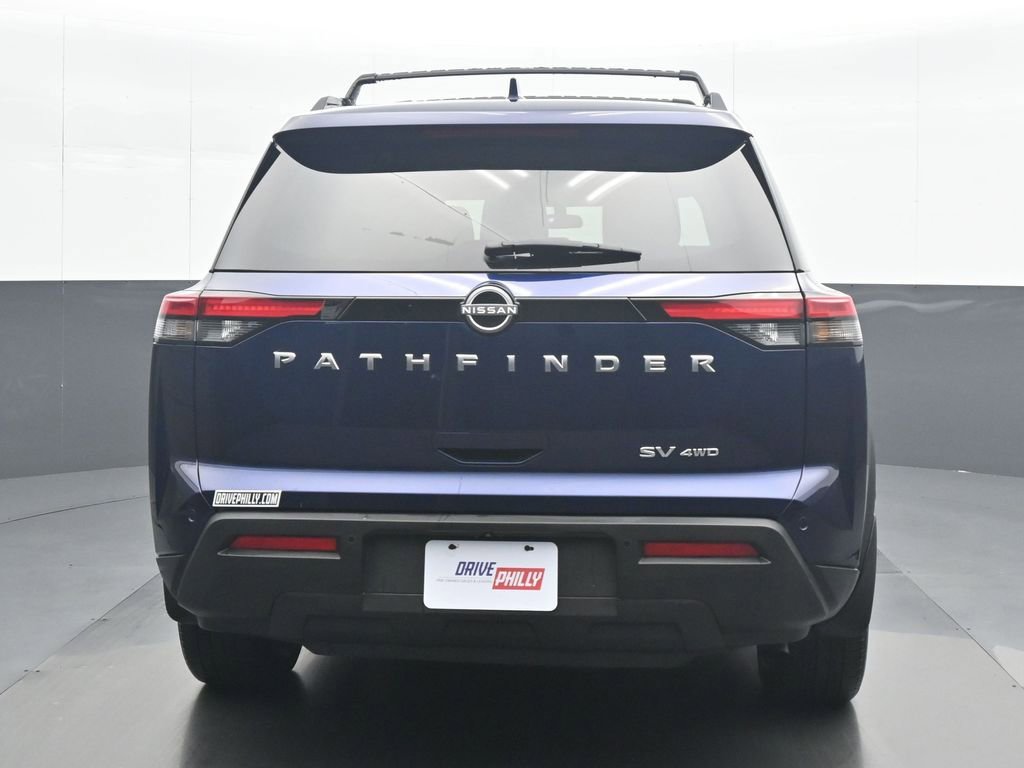 Used 2024 Nissan Pathfinder SV image 5