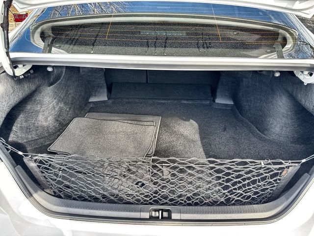 Used 2025 Toyota Camry SE image 31