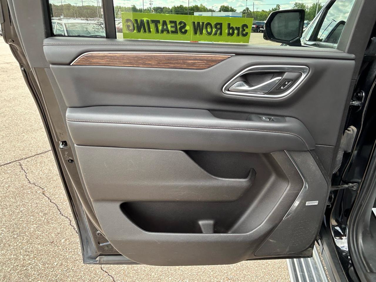 Used 2021 Chevrolet Suburban High Country AWD/4WD image 15