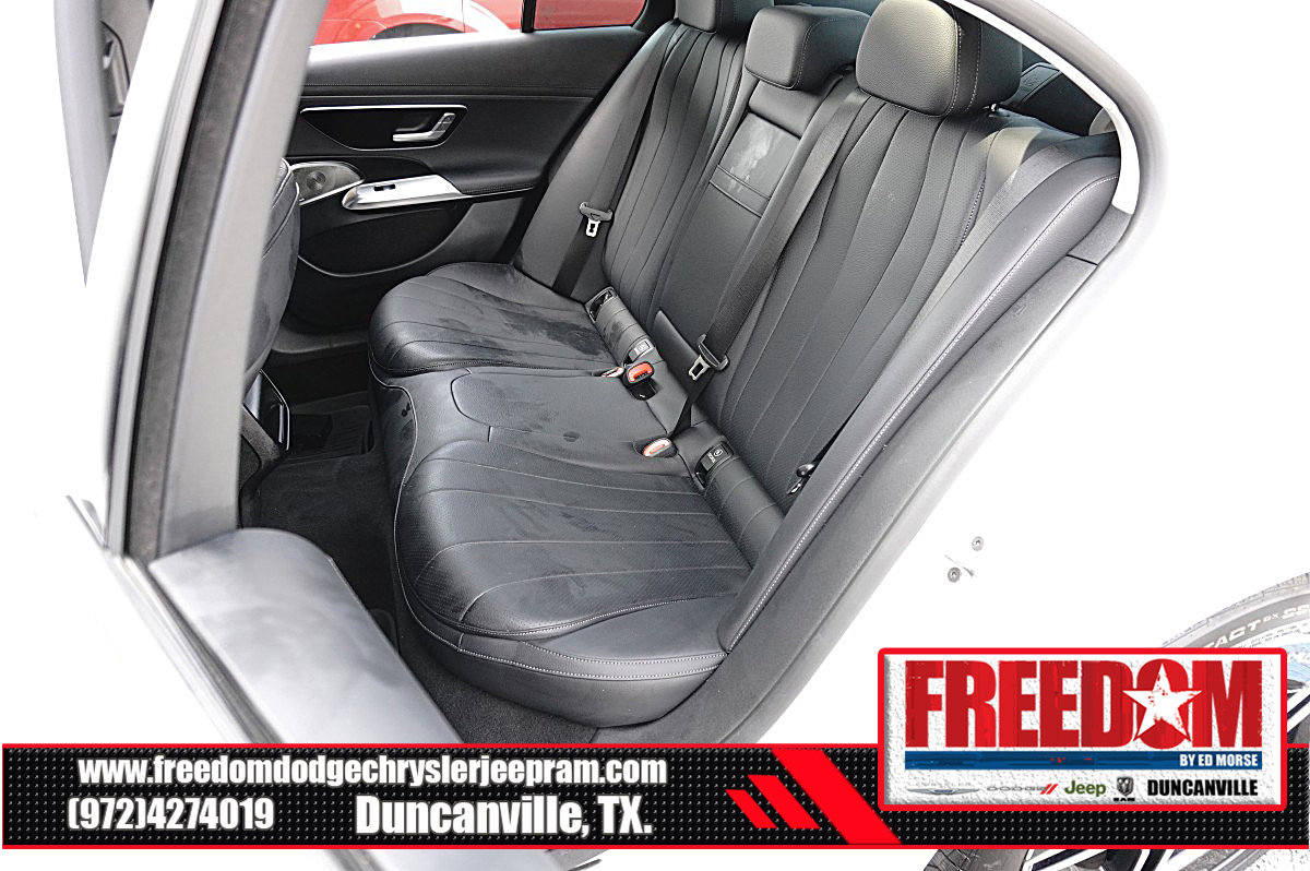 Used 2025 Mercedes-Benz E 350 Sedan image 14