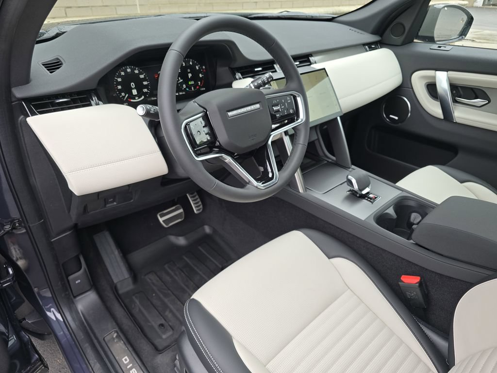 New 2025 Land Rover Discovery Sport Dynamic SE AWD/4WD image 26