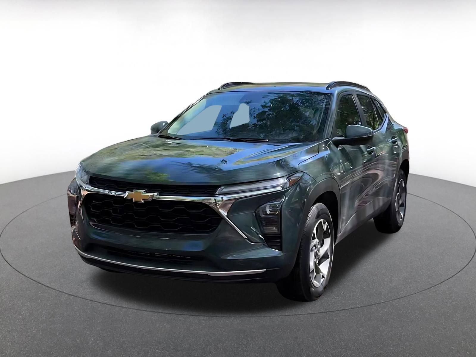 Used 2025 Chevrolet Trax LT w/ LT Convenience Package image 7