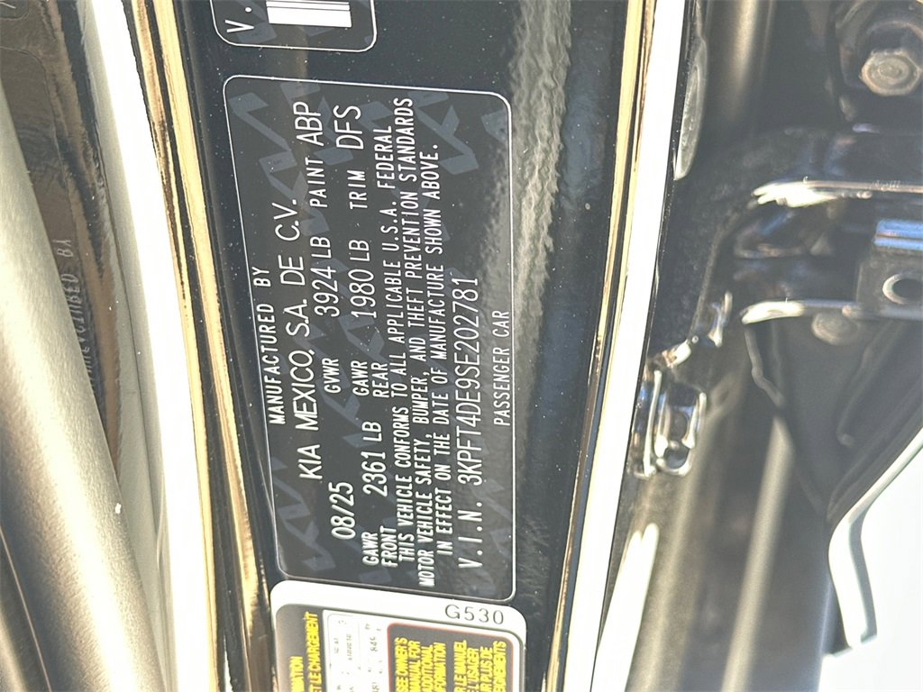 New 2025 Kia K4 LX image 23